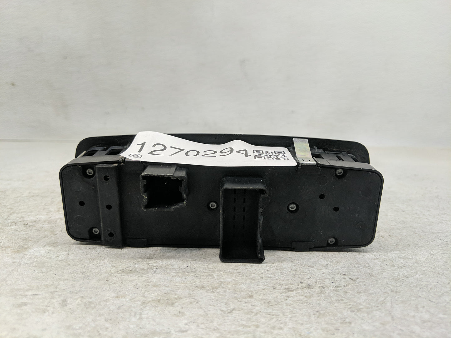 2015 Dodge Caravan Master Power Window Switch Replacement Driver Side Left P/N:68110871AA Fits OEM Used Auto Parts - Oemused