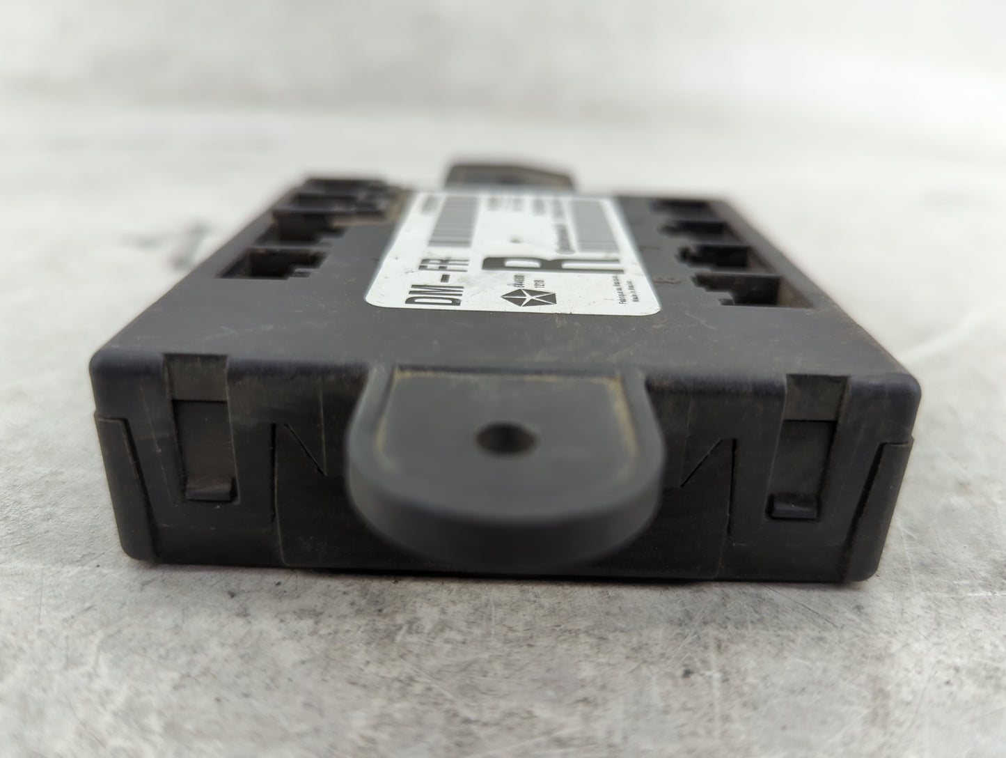 Dodge Caravan Body Control Module Bcm Inner Cabin Fuse Box - Oemusedautoparts1.com