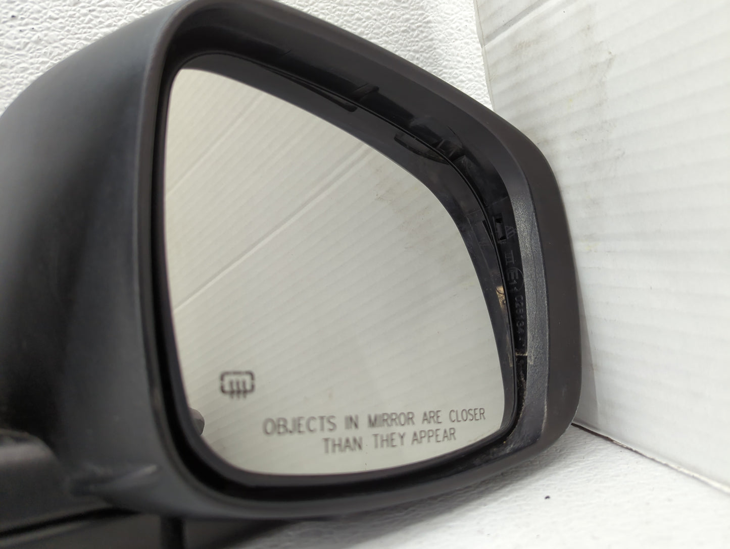 2015 Dodge Caravan Passenger Side View Mirror - Right Door Mirror OEM Used - Oemusedautoparts1.com