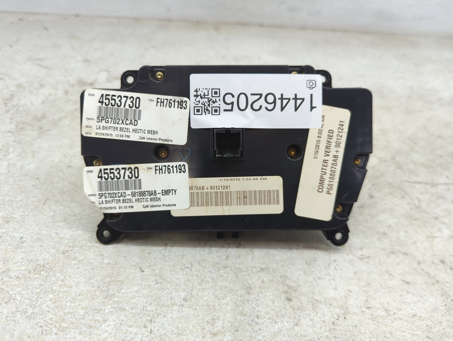 2015-2016 Dodge Challenger Climate Control Module Temperature AC/Heater Replacement P/N:5PG702XCAD Fits Fits 2015 2016 OEM U
