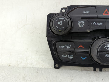 2015-2016 Dodge Challenger Climate Control Module Temperature AC/Heater Replacement P/N:5PG702XCAA 68188879AA Fits Fits 2015 2016 OEM Used Auto Parts