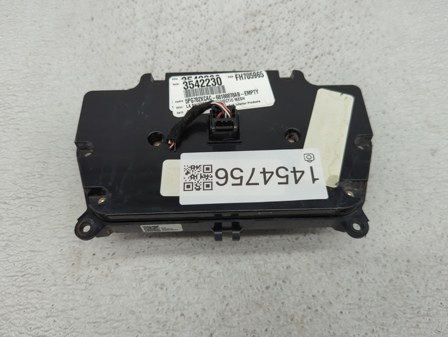 2016 Dodge Challenger Climate Control Module Temperature AC/Heater Replacement P/N:FH705965 3542230 Fits OEM Used Auto Parts