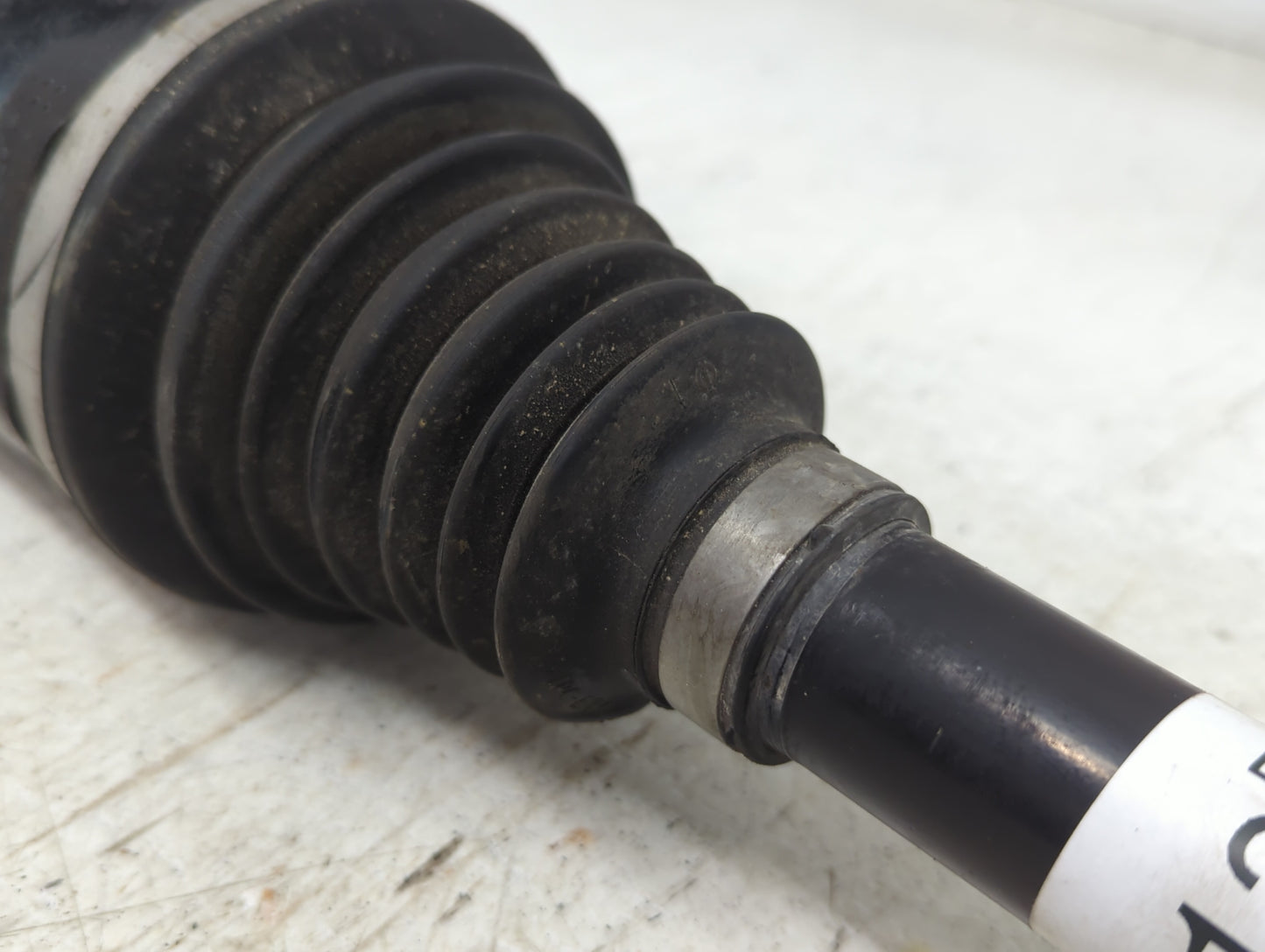 2015-2017 Dodge Charger Axle Shaft Rear Driver Cv C/v - Oemusedautoparts1.com