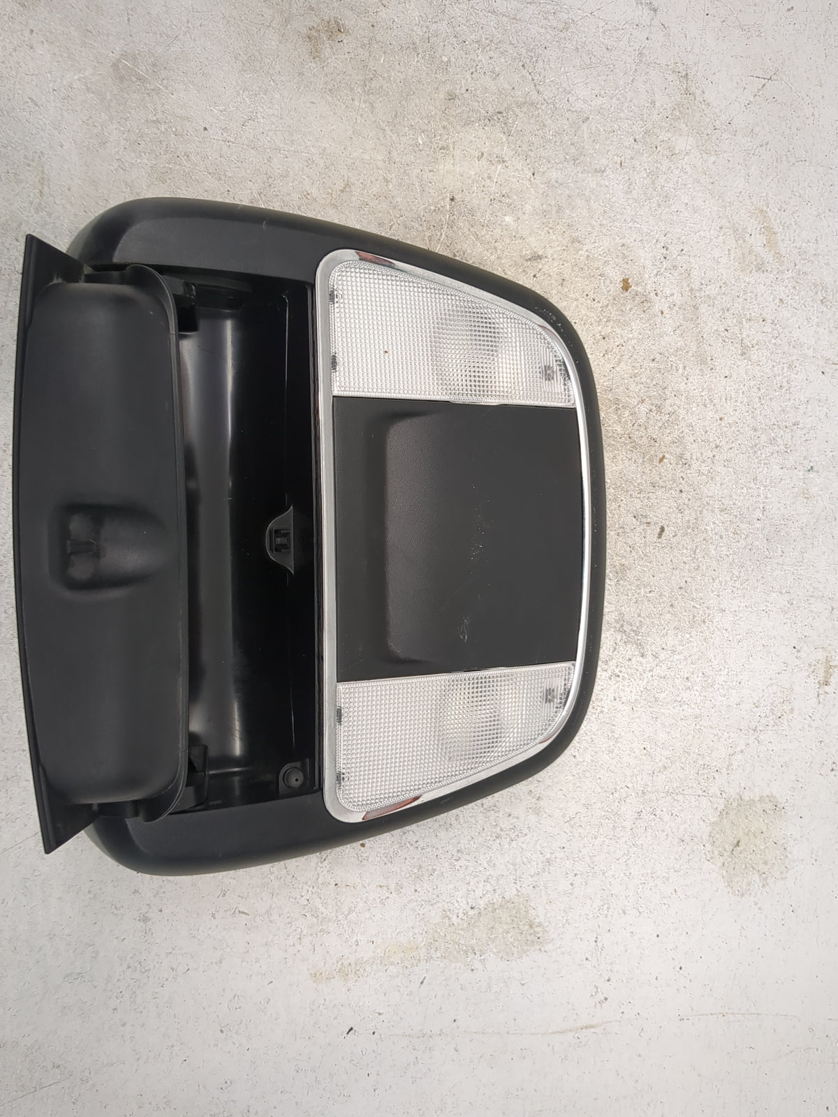 2015 Dodge Charger Overhead Roof Console Black - Oemusedautoparts1.com