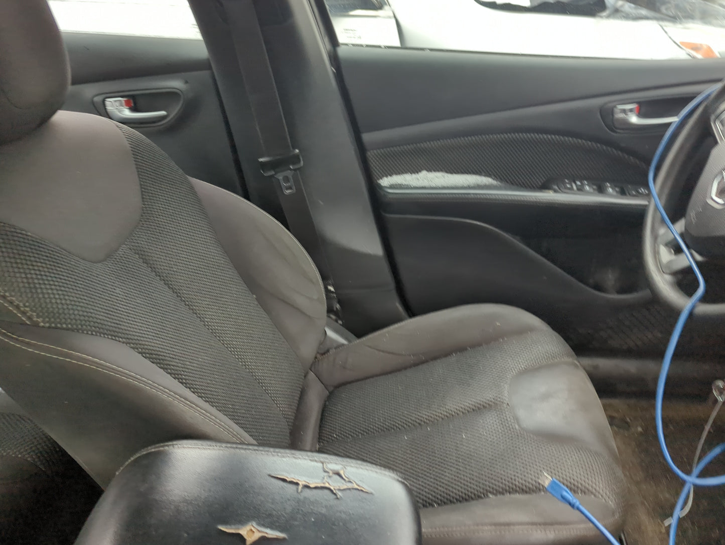 2013-2016 Dodge Dart Driver Front Seat Oem - Oemusedautoparts1.com