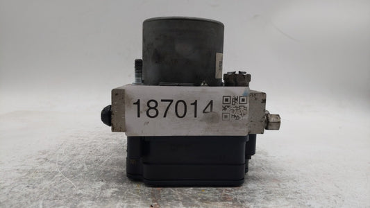 2015-2018 Dodge Grand Caravan ABS Pump Control Module Replacement P/N:P68183803AC 68183803AC Fits Fits 2015 2016 2017 2018 OEM Used Auto Parts