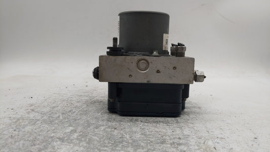 2015-2018 Dodge Grand Caravan ABS Pump Control Module Replacement P/N:P68183803AC 68183803AC Fits Fits 2015 2016 2017 2018 OEM Used Auto Parts