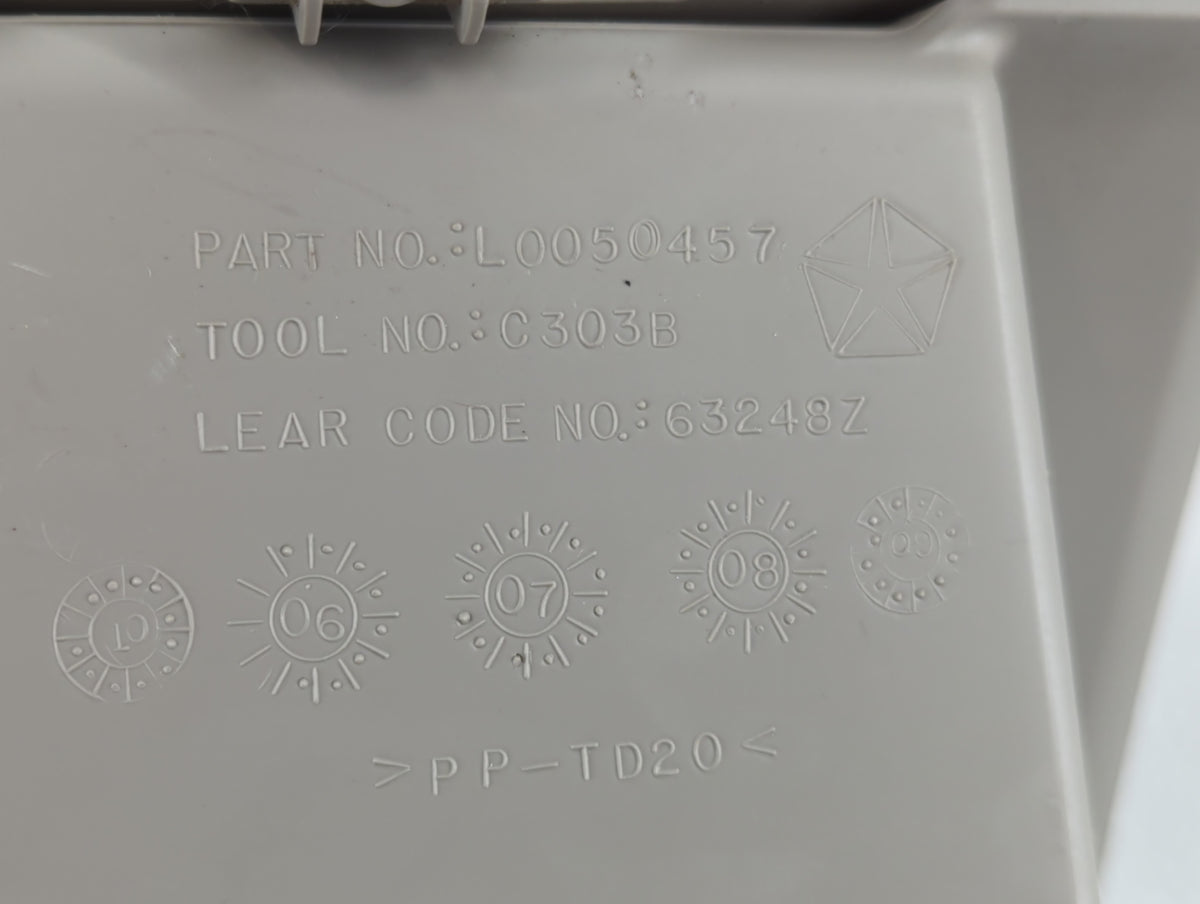 2015 Dodge Grand Caravan Passenger Glove Box Door Storage Compartment 806602 - Oemusedautoparts1.com