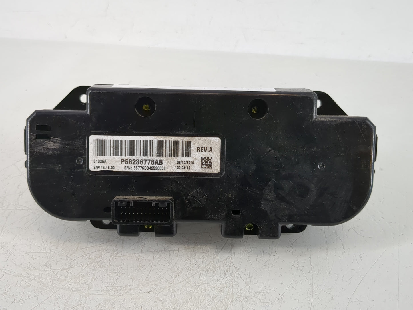 2015 Dodge Ram 1500 Climate Control Module Temperature AC/Heater Replacement P/N:P68236776AB 1UJ96DX9AJ Fits OEM Used Auto P