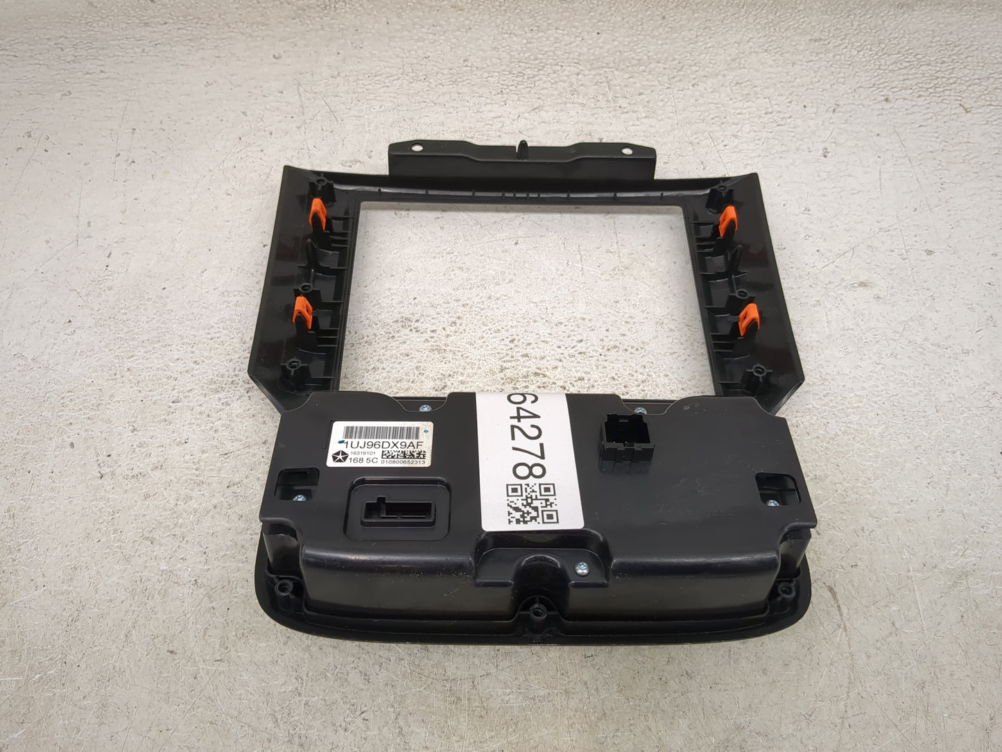 2015 Dodge Ram 1500 Climate Control Module Temperature AC/Heater Replacement P/N:1UJ96DX9AF Fits OEM Used Auto Parts - Oemus