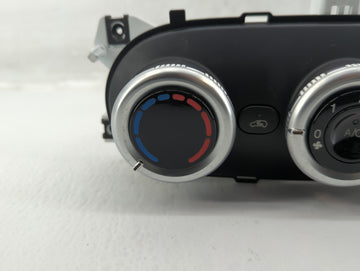 2015 Fiat 500 Climate Control Module Temperature AC/Heater Replacement P/N:735613726 Fits OEM Used Auto Parts