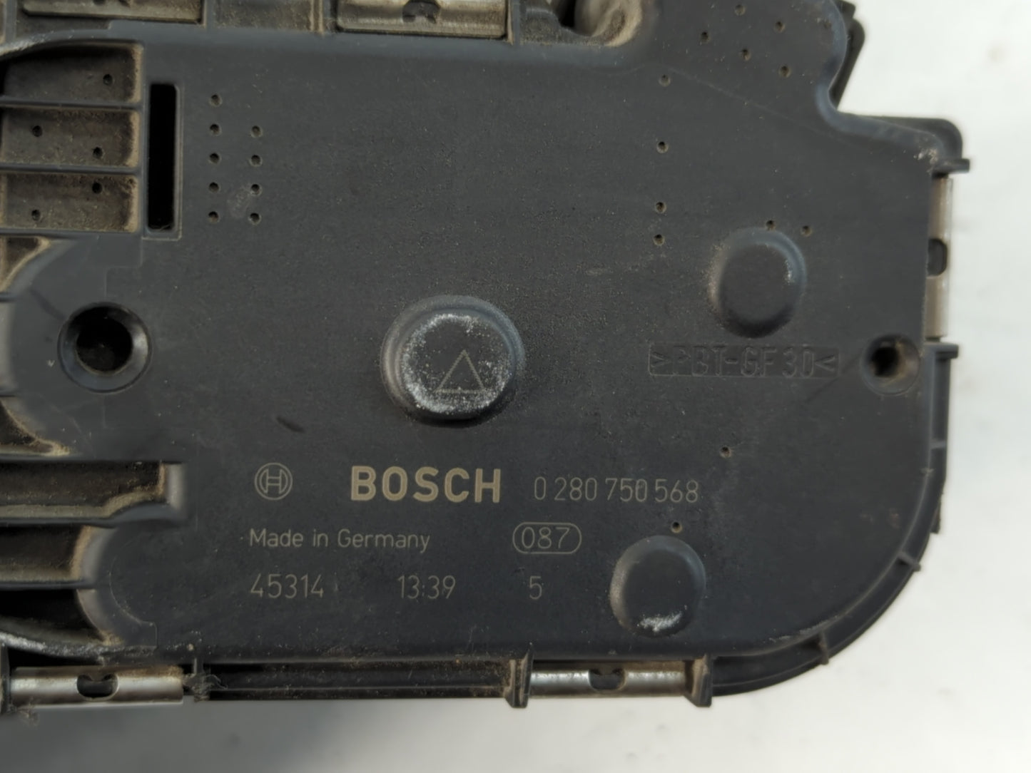 2012-2017 Fiat 500 Throttle Body P/N:45314 0 280 750 568 Fits Fits 2012 2013 2014 2015 2016 2017 OEM Used Auto Parts - Oemus