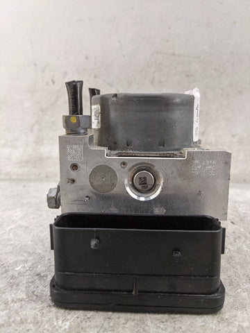 2015-2018 Ford Edge ABS Pump Control Module Replacement P/N:F2GC-2C405-AG 25.0220-0493.4 Fits Fits 2015 2016 2017 2018 OEM Used Auto Parts