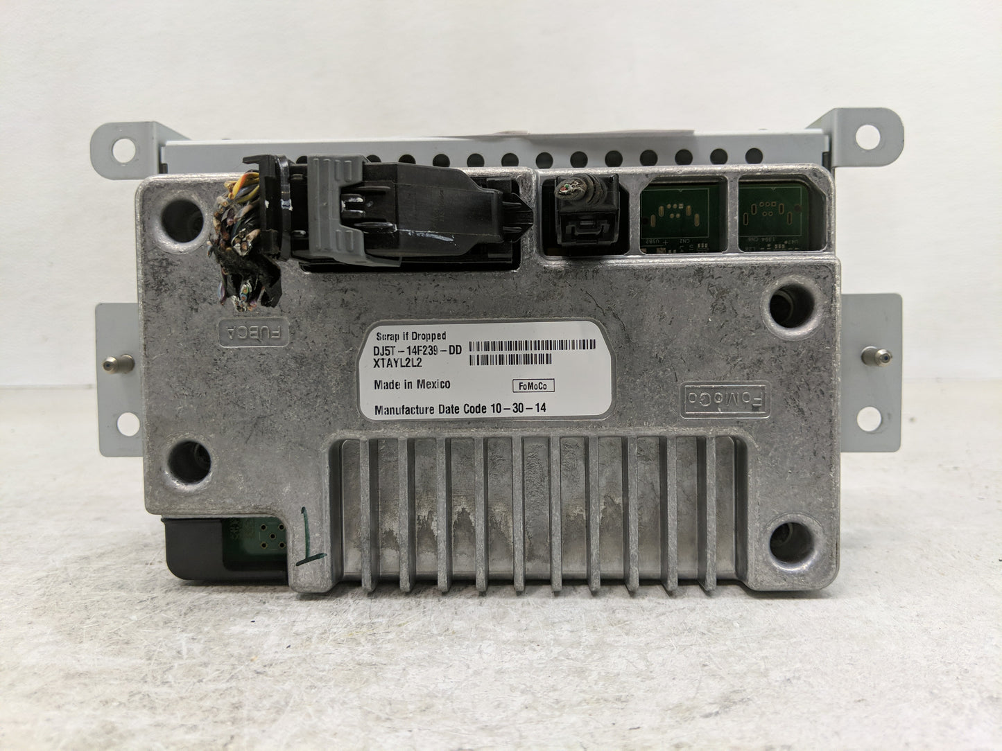 2015 Ford Escape Radio AM FM Cd Player Receiver Replacement P/N:DJ5T-14F23D-DD Fits OEM Used Auto Parts - Oemusedautoparts1.