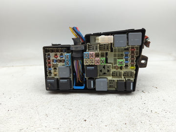 2013-2016 Ford Escape Fusebox Fuse Box Panel Relay Module P/N:AV6T-14A076-AB Fits Fits 2013 2014 2015 2016 OEM Used Auto Parts