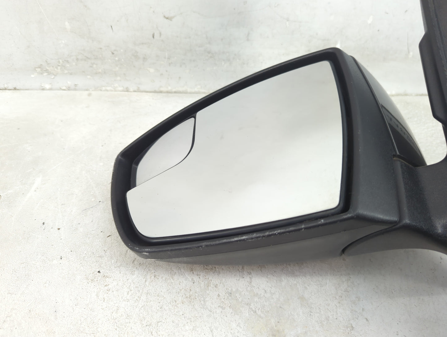 2013-2016 Ford Escape Driver Side View Mirror - Left Door Mirror OEM Used - Oemusedautoparts1.com