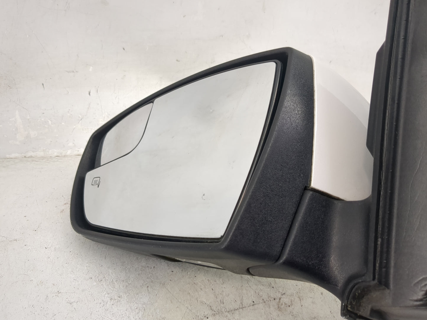 2015 Ford Escape Driver Side View Mirror - Left Door Mirror OEM Used - Oemusedautoparts1.com