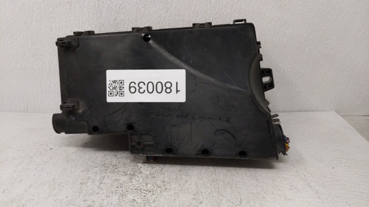 2013-2016 Ford Escape Fusebox Fuse Box Panel Relay Module P/N:AV6T-14A142-AB AV6T-14A067-AD Fits Fits 2013 2014 2015 2016 OE