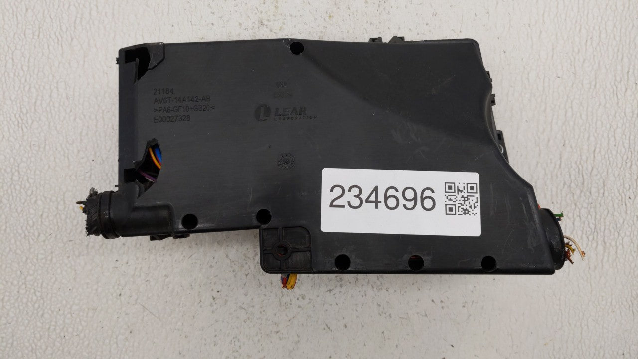 2013-2016 Ford Escape Fusebox Fuse Box Panel Relay Module P/N:AV6T-14A142-AB AV6T-14A067-AD Fits Fits 2013 2014 2015 2016 OE