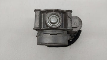 2013-2019 Ford Escape Throttle Body P/N:DS7E-9F991-AK DS7E-9F991-AD Fits Fits 2013 2014 2015 2016 2017 2018 2019 2020 OEM Used Auto Parts