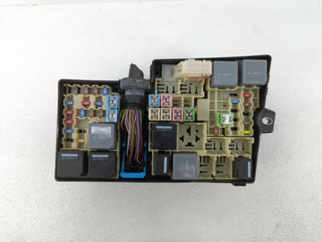 2013-2016 Ford Escape Fusebox Fuse Box Panel Relay Module P/N:AV6T-14A142-AB AV6T-14A067-AD Fits Fits 2013 2014 2015 2016 OEM Used Auto Parts