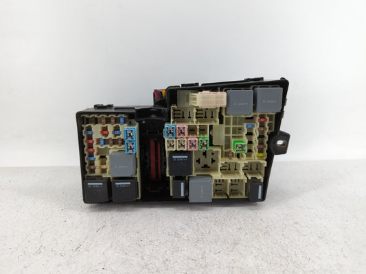 2013-2016 Ford Escape Fusebox Fuse Box Panel Relay Module P/N:AV6T-14A142-AB AV6T-14A067-AD Fits Fits 2013 2014 2015 2016 OEM Used Auto Parts