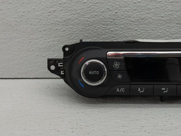 2015-2016 Ford Escape Climate Control Module Temperature AC/Heater Replacement P/N:CJ5T-18C612-BE CJ5T-18C612-BC Fits OEM Used Auto Parts