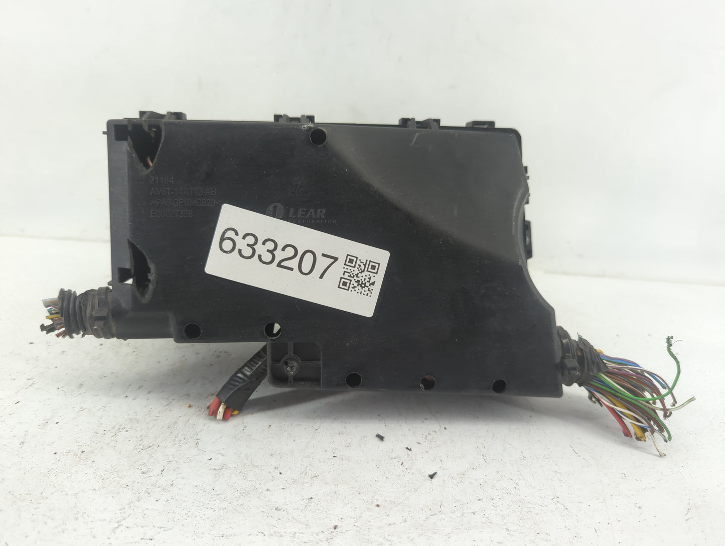 2013-2016 Ford Escape Fusebox Fuse Box Panel Relay Module P/N:AV6T-14A142-AB Fits Fits 2013 2014 2015 2016 OEM Used Auto Par