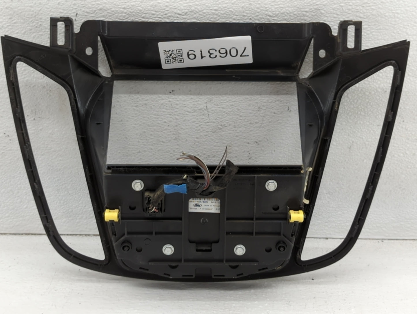 2013-2016 Ford Escape Radio Control Panel - Oemusedautoparts1.com