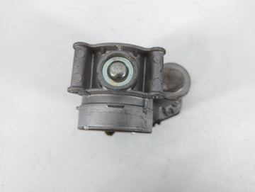 2013-2022 Ford Escape Throttle Body P/N:DS7E-9F991-AJ Fits Fits 2013 2014 2015 2016 2017 2018 2019 2020 2021 2022 OEM Used Auto Parts