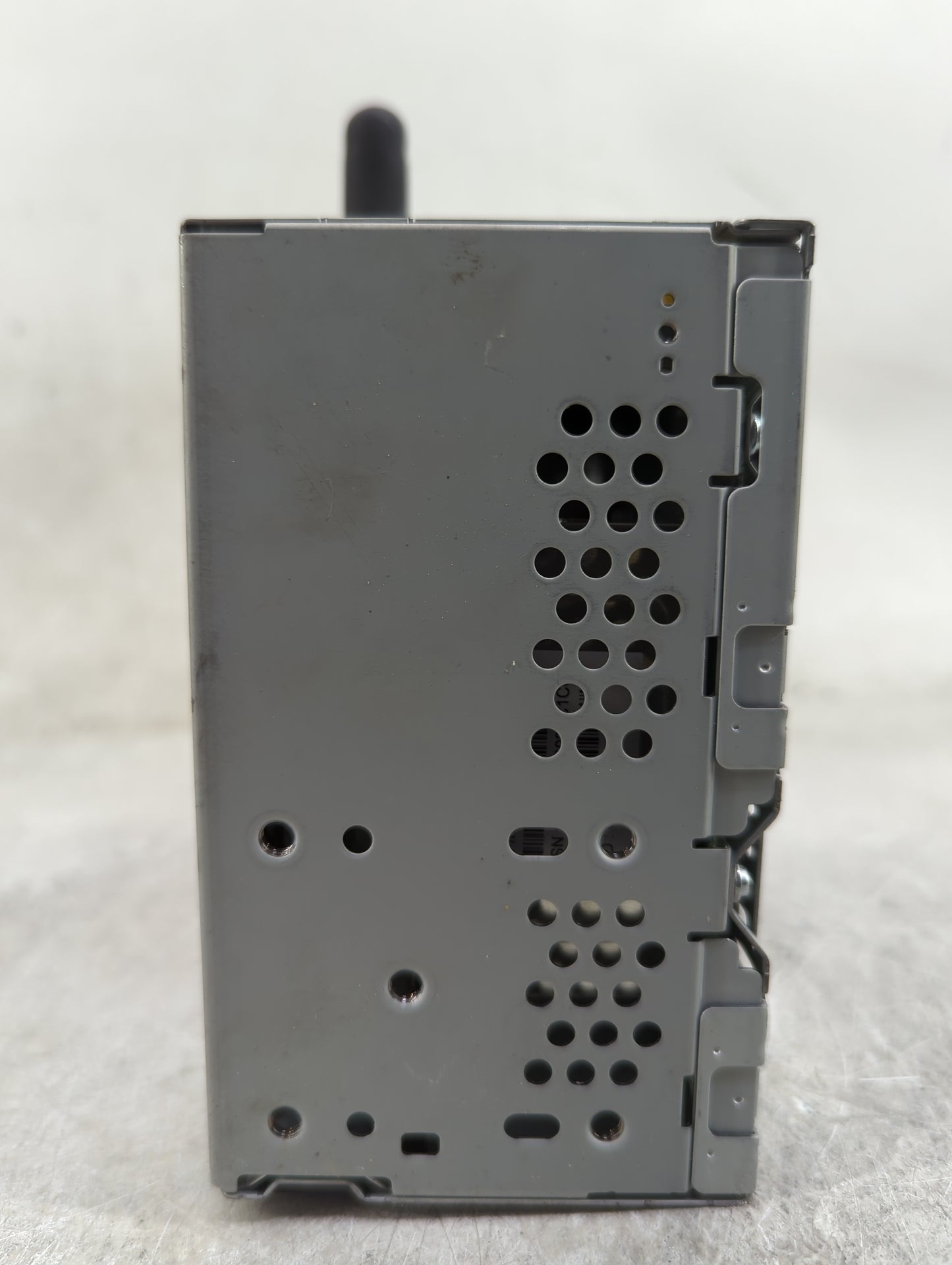 2015 Ford Explorer Radio AM FM Cd Player Receiver Replacement P/N:PU-3910L-D EB5T19C107HB, 276-1532-40 Fits OEM Used Auto Pa