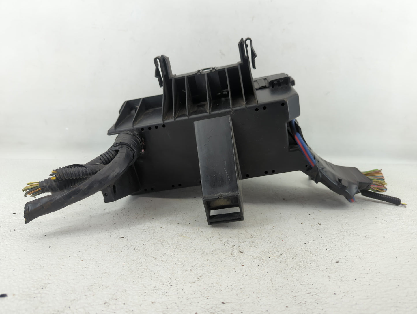 2014-2015 Ford Explorer Fusebox Fuse Box Panel Relay Module P/N:BT4T-14A003-AA Fits Fits 2014 2015 OEM Used Auto Parts - Oem