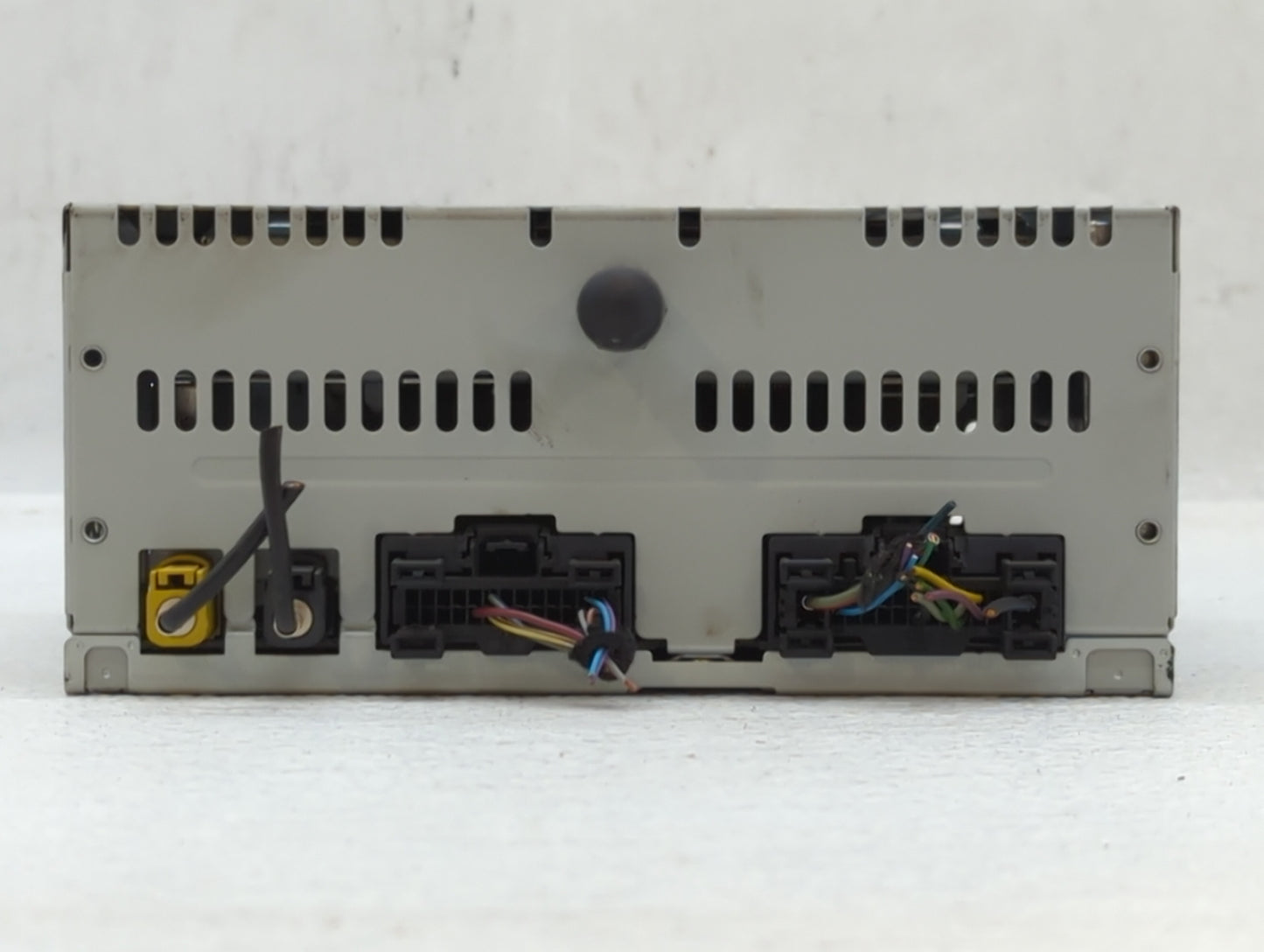 2015-2015 Ford Explorer Am Fm Cd Player Radio Receiver - Oemusedautoparts1.com