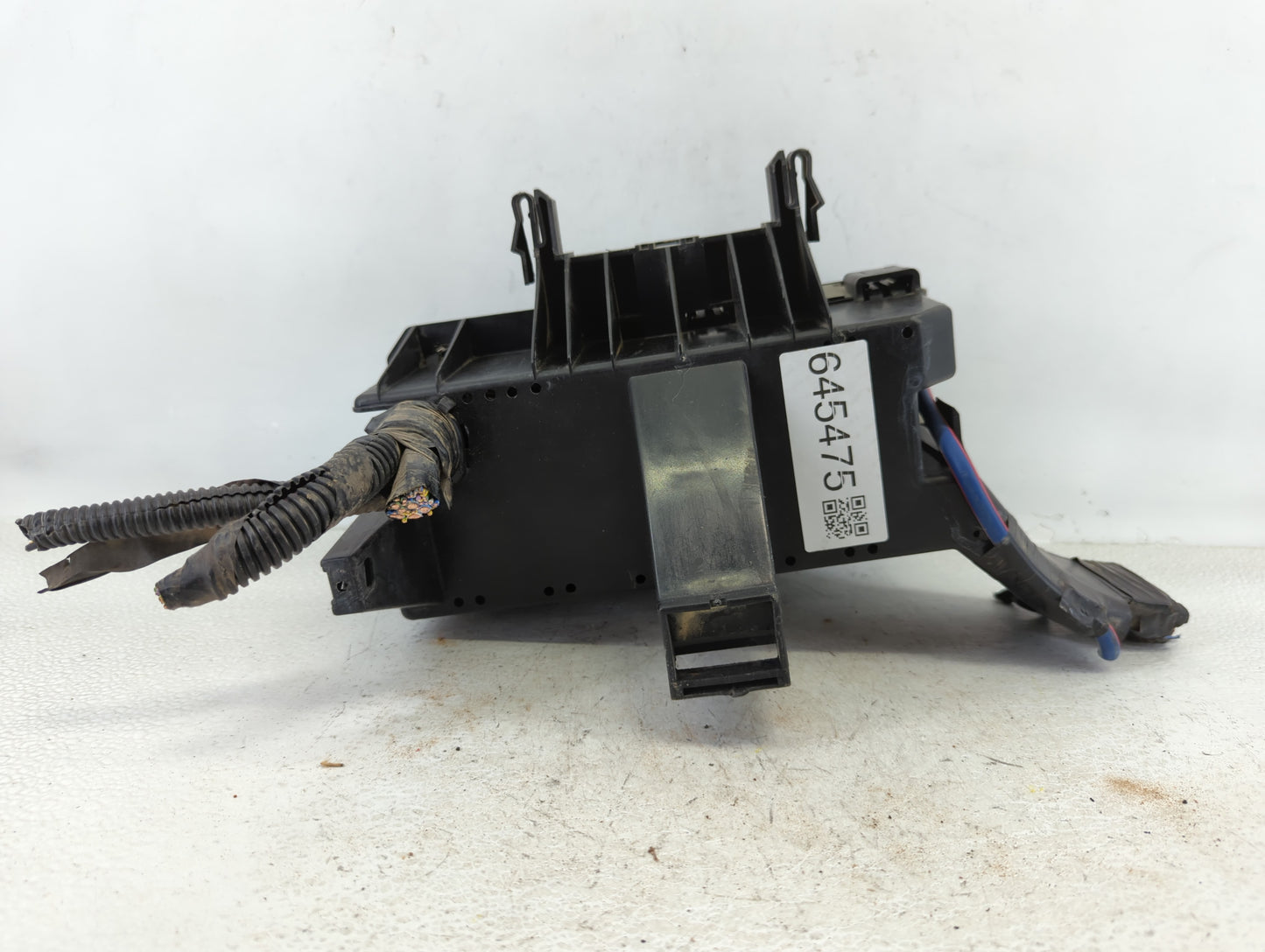 2014-2015 Ford Explorer Fusebox Fuse Box Panel Relay Module P/N:BT4T-14A003-AA Fits Fits 2014 2015 OEM Used Auto Parts - Oem