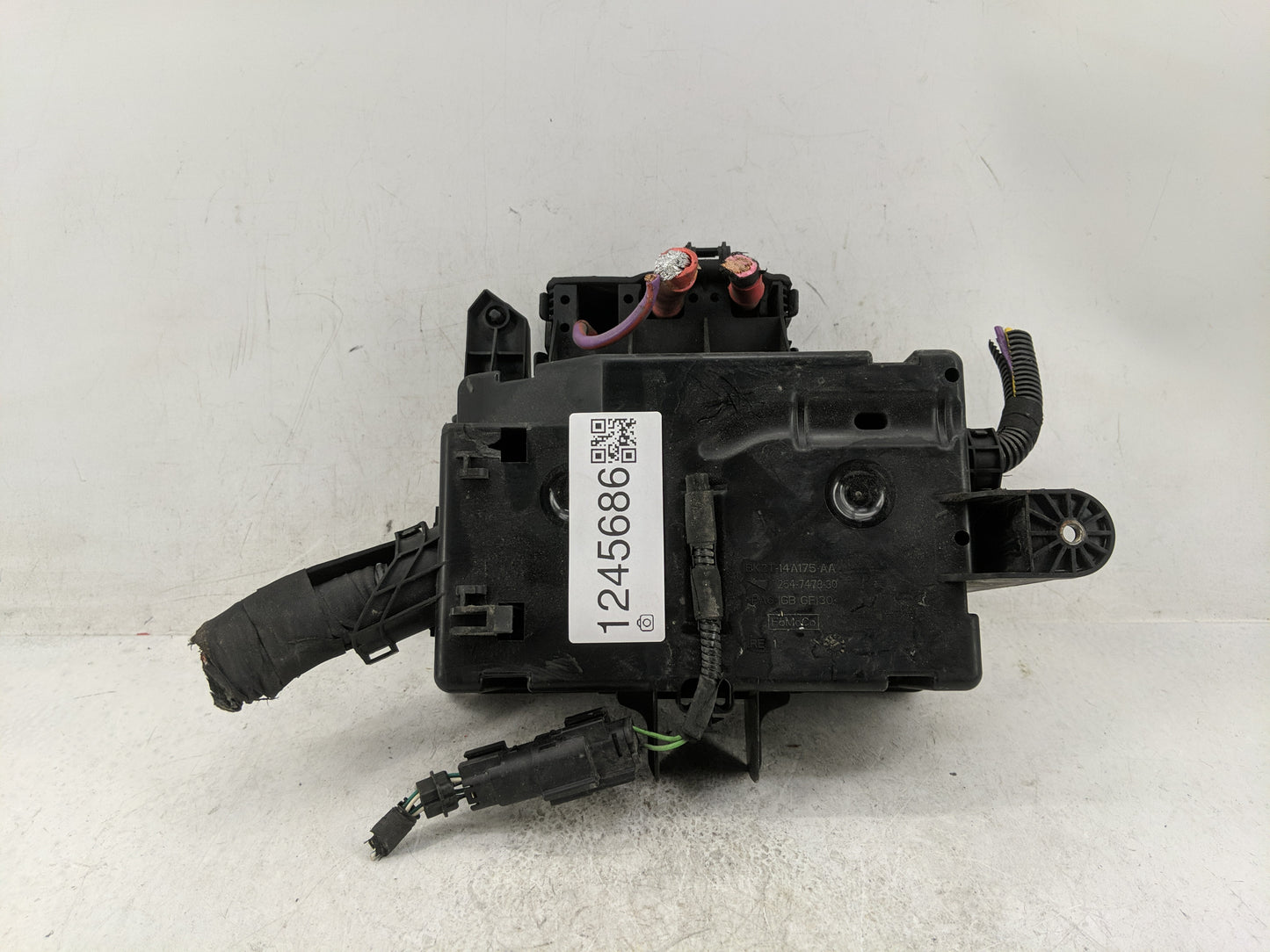 2015 Ford F-250 Fusebox Fuse Box Panel Relay Module P/N:BK2T-14A175-AA Fits OEM Used Auto Parts - Oemusedautoparts1.com