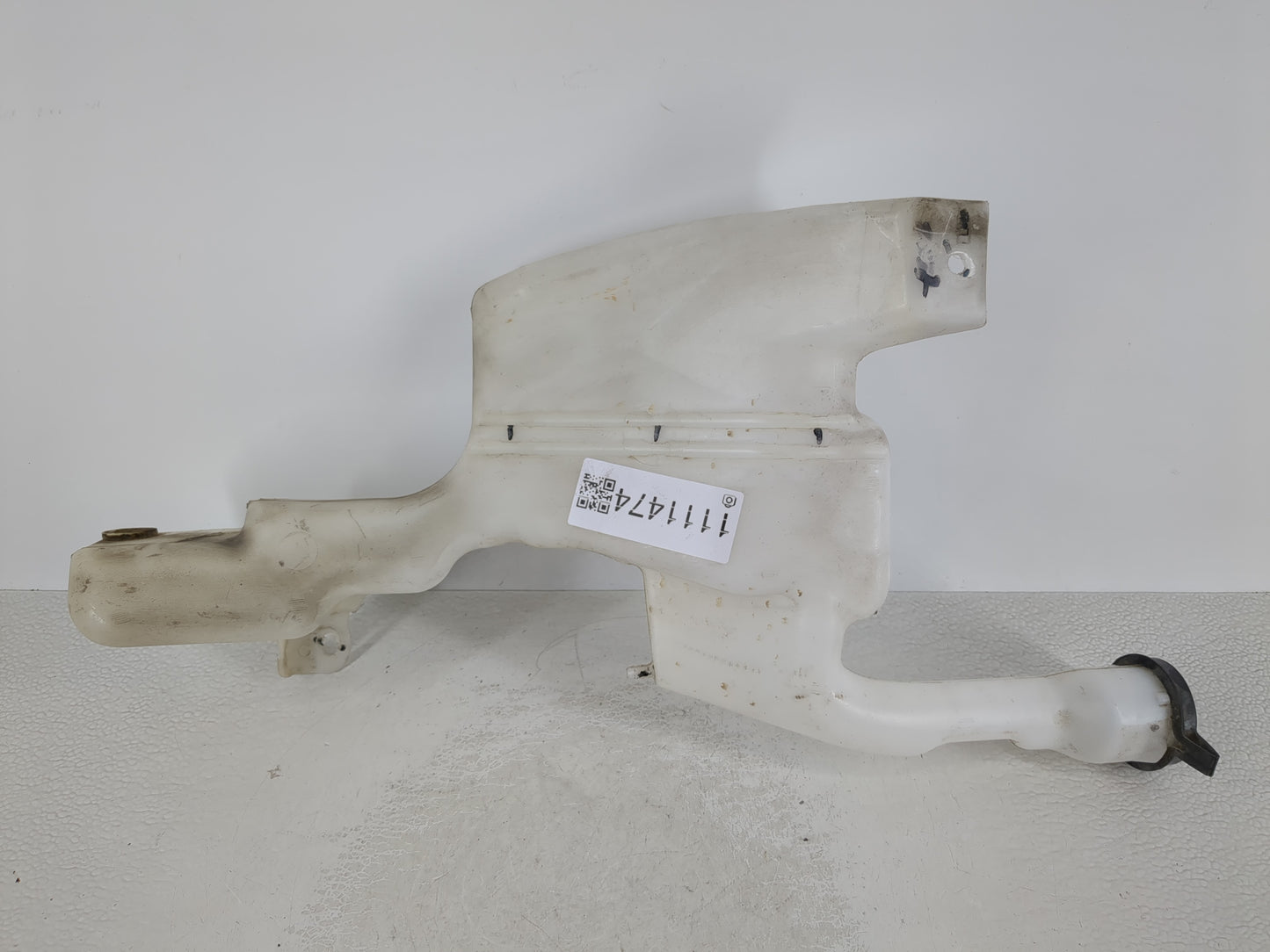 2011-2019 Ford Fiesta Windshield Washer Fluid Reservoir Bottle Oem - Oemusedautoparts1.com