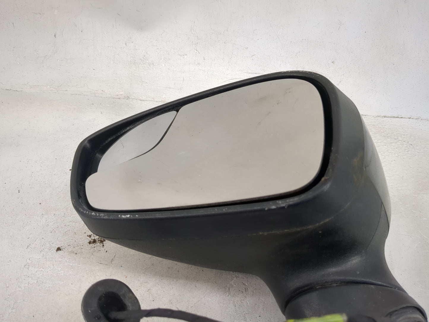 2011-2019 Ford Fiesta Driver Side View Mirror - Left Door Mirror OEM Used - Oemusedautoparts1.com