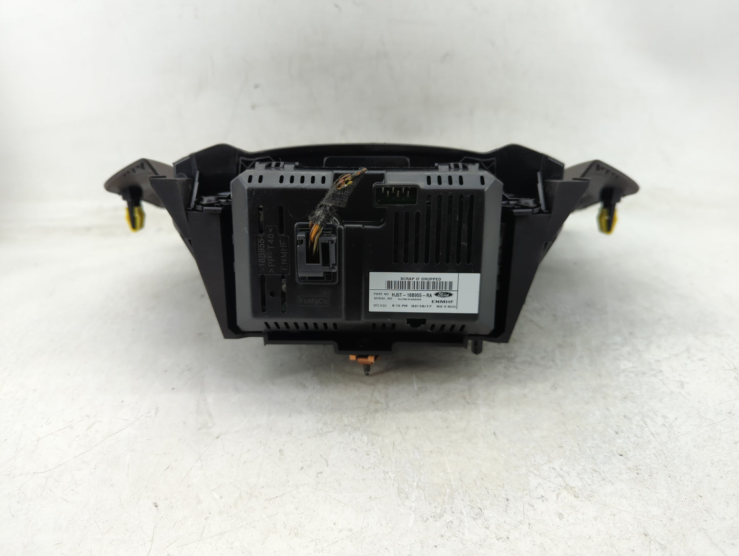 2015-2018 Ford Focus Radio AM FM Cd Player Receiver Replacement P/N:HJ5T-18B955-RA F1ET18K811LD Fits Fits 2015 2016 2017 201