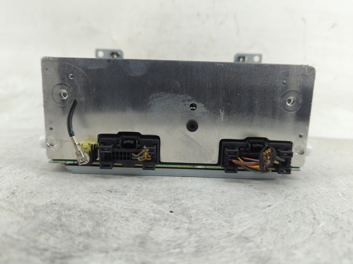 2015-2016 Ford Focus Radio AM FM Cd Player Receiver Replacement P/N:FM5T-19C107-HC Fits Fits 2015 2016 OEM Used Auto Parts -