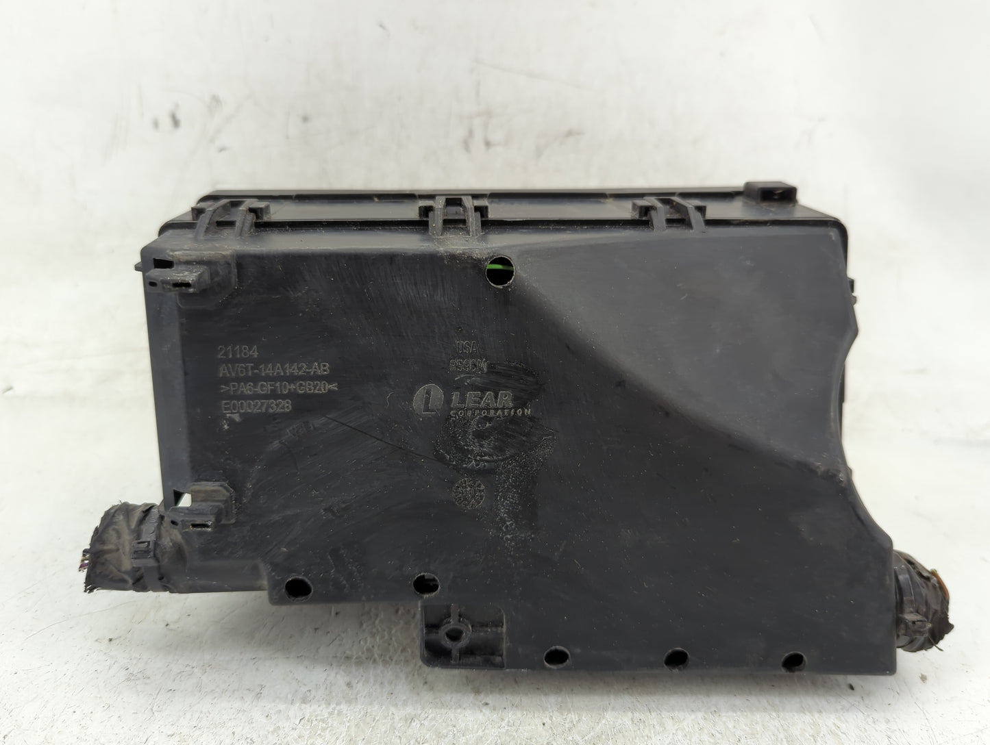 2015 Ford Focus Fusebox Fuse Box Panel Relay Module P/N:AV6T-14A142-AB Fits OEM Used Auto Parts - Oemusedautoparts1.com