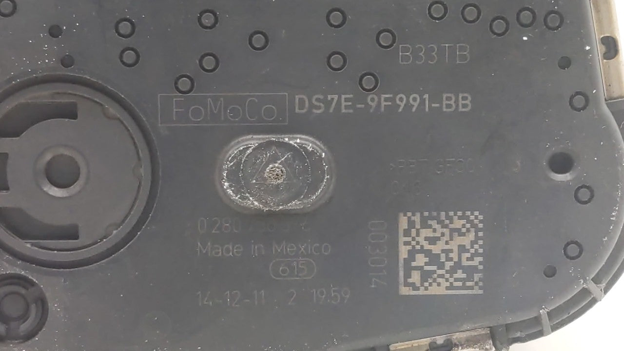 2014-2018 Ford Focus Throttle Body P/N:DS7E-9F991-BB Fits Fits 2014 2015 2016 2017 2018 2019 OEM Used Auto Parts - Oemusedau