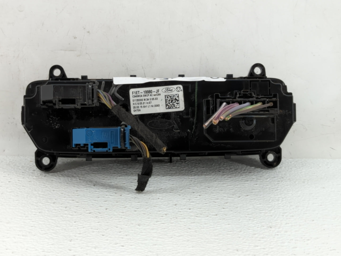 2015-2018 Ford Focus Climate Control Module Temperature AC/Heater Replacement P/N:F1ET-19980-JG F1ET-19980-LJ Fits OEM Used
