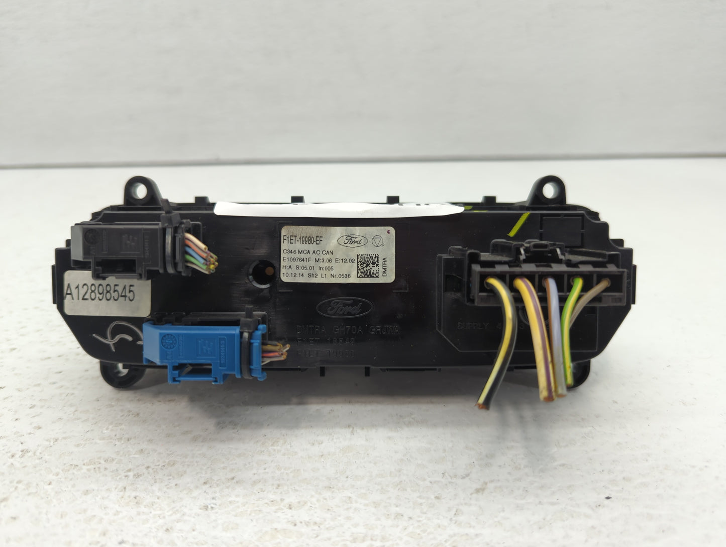 2015-2018 Ford Focus Climate Control Module Temperature AC/Heater Replacement P/N:F1ET-19980-EF F1ET-19980-JJ Fits OEM Used