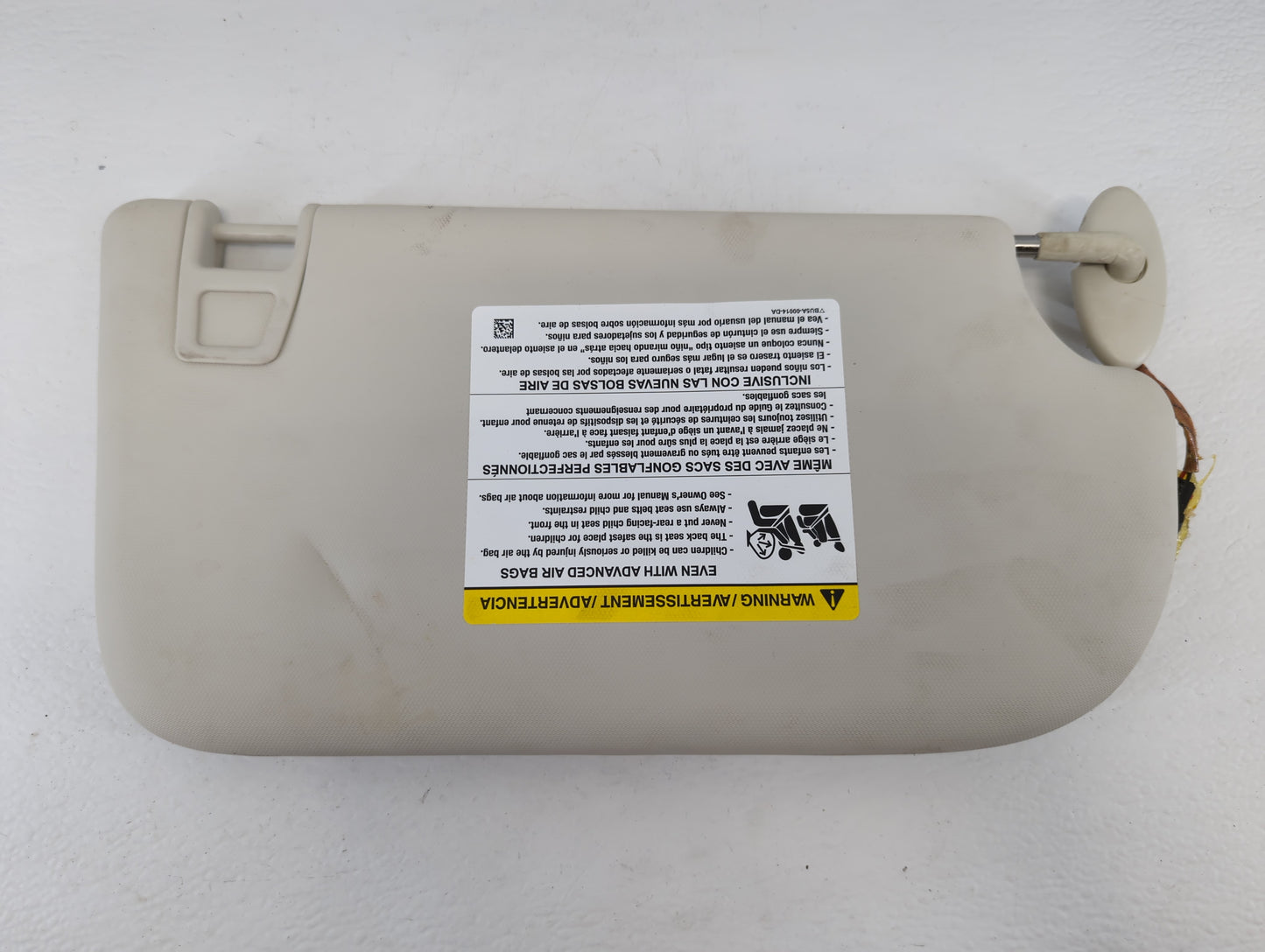 2013-2018 Ford Focus Sun Visor Shade Replacement Driver Left Mirror Fits Fits 2013 2014 2015 2016 2017 2018 OEM Used Auto Pa