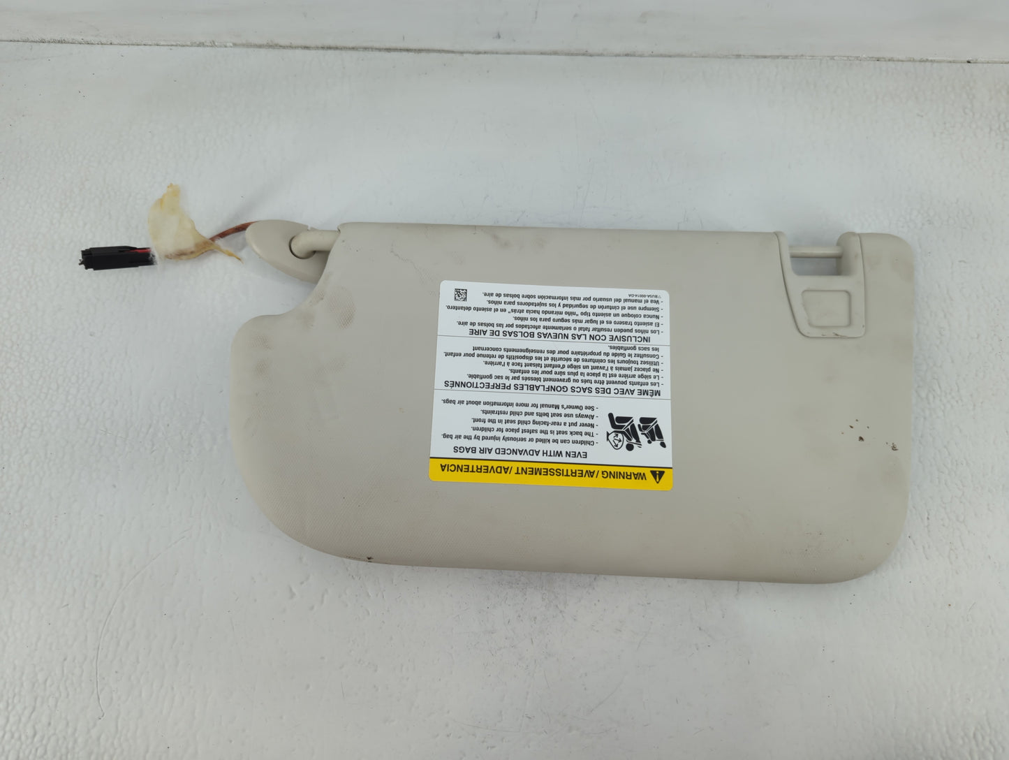 2013-2018 Ford Focus Sun Visor Shade Replacement Passenger Right Mirror Fits Fits 2013 2014 2015 2016 2017 2018 OEM Used Aut
