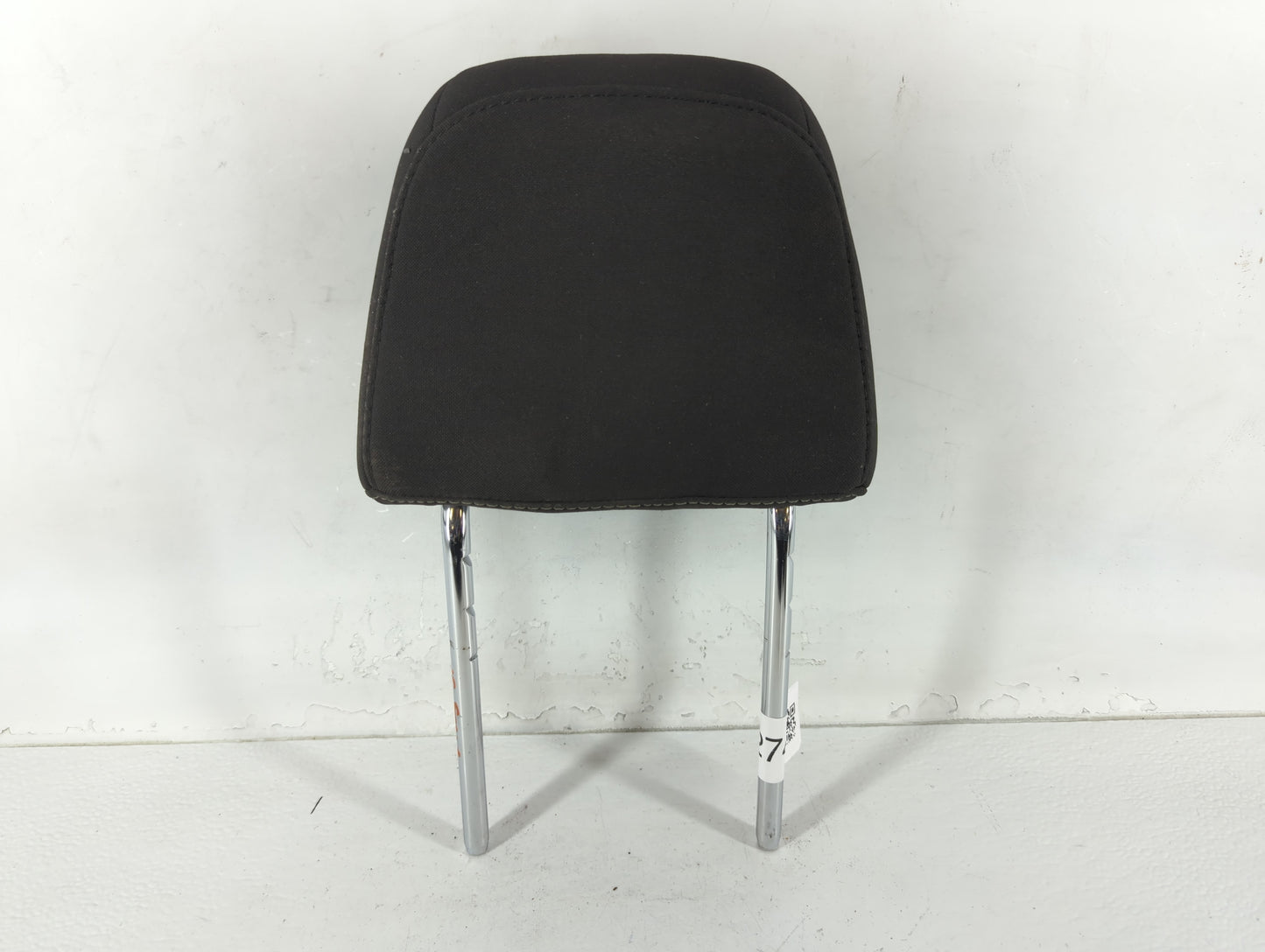 2015-2018 Ford Focus Headrest Head Rest Front Driver Passenger Seat Fits Fits 2015 2016 2017 2018 OEM Used Auto Parts - Oemu