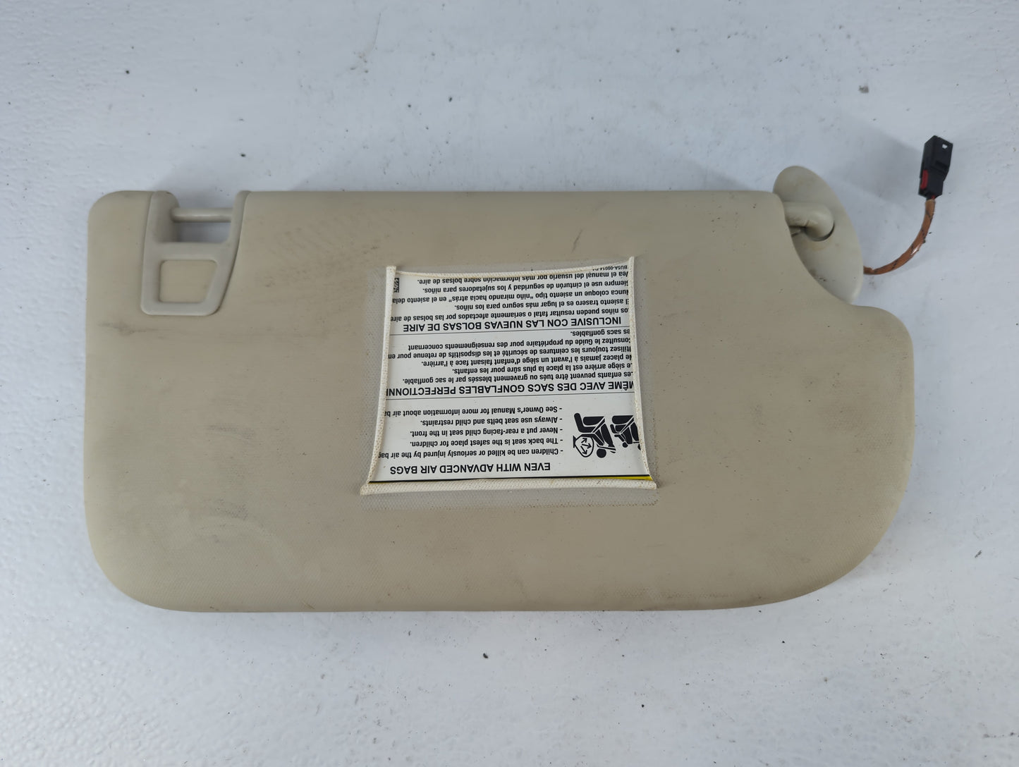 2013-2018 Ford Focus Sun Visor Shade Replacement Driver Left Mirror Fits Fits 2013 2014 2015 2016 2017 2018 OEM Used Auto Pa