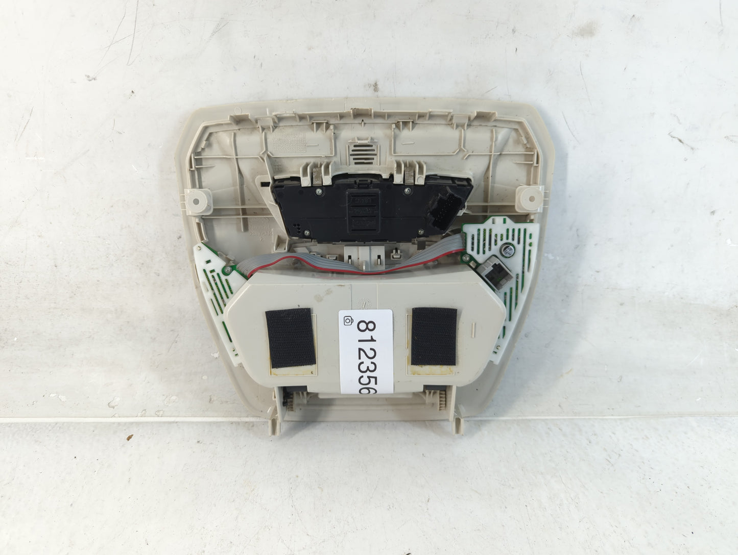 2015-2018 Ford Focus Center Floor Console P/N:156060720 Fits Fits 2015 2016 2017 2018 OEM Used Auto Parts - Oemusedautoparts