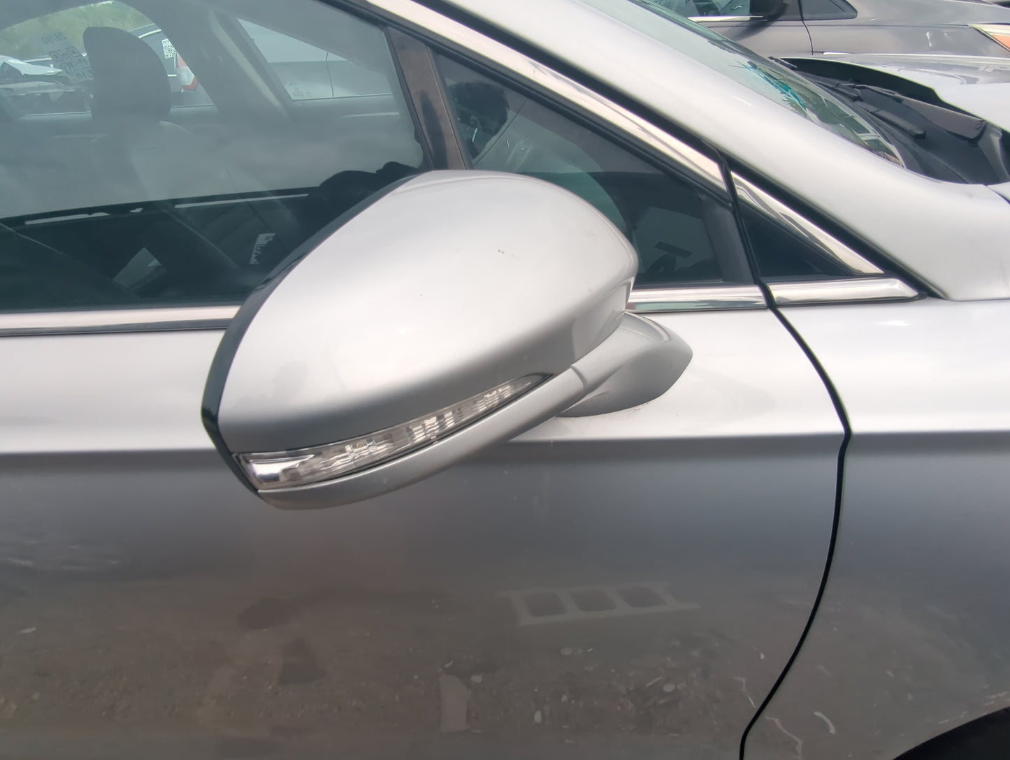 2015-2017 Ford Fusion Passenger Side View Mirror - Right Door Mirror OEM Used - Oemusedautoparts1.com