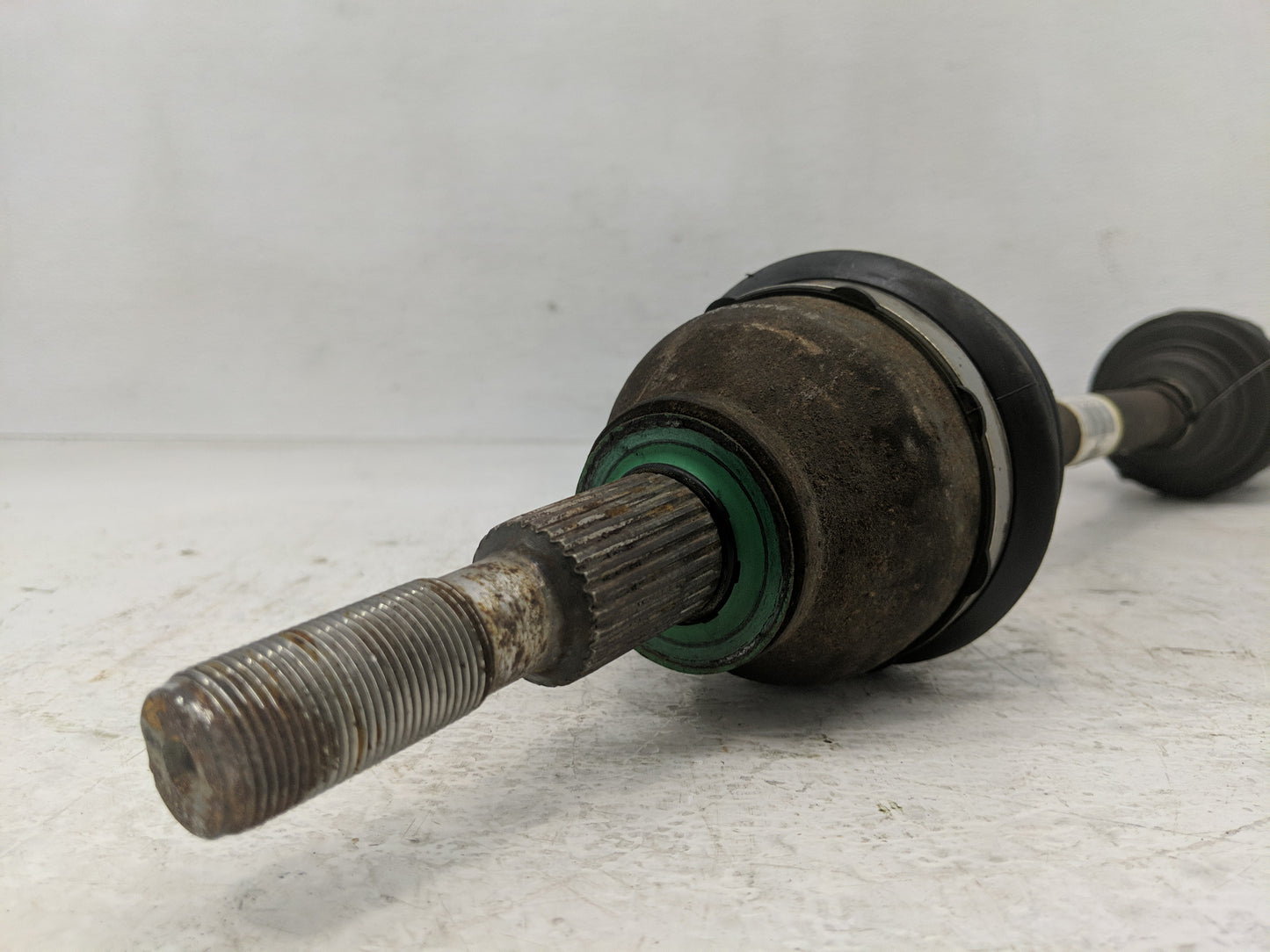 2014-2015 Ford Fusion Axle Shaft Front Driver Cv C/v - Oemusedautoparts1.com